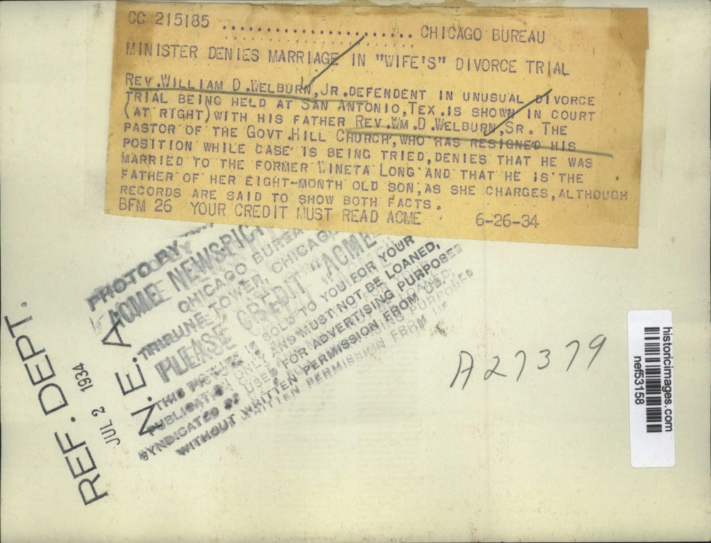 1934 Press Photo William D. Welburn, Jr with William D. Welburn, Sr. in court