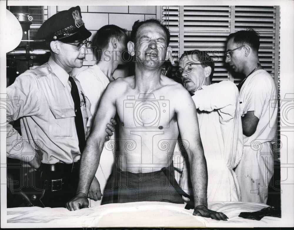 1955 Press Photo Bullet Removed from Wesley Springstan at Ravenswood Hospital