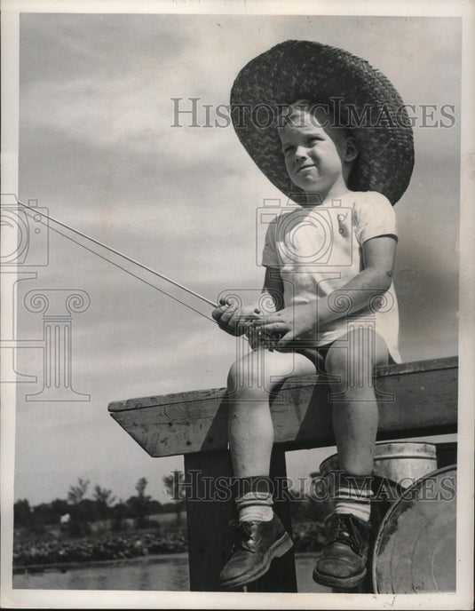 1952 Press Photo Boy Michael Allan Lingo Fishing in Aurora, Ohio - nef53412