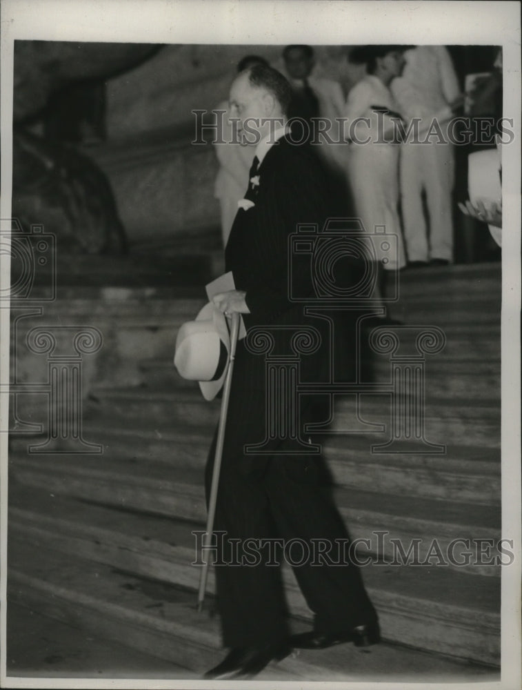 Load image into Gallery viewer, 1939 Press Photo Sumner Welles Leaving Pan-American Neutrality Conference
