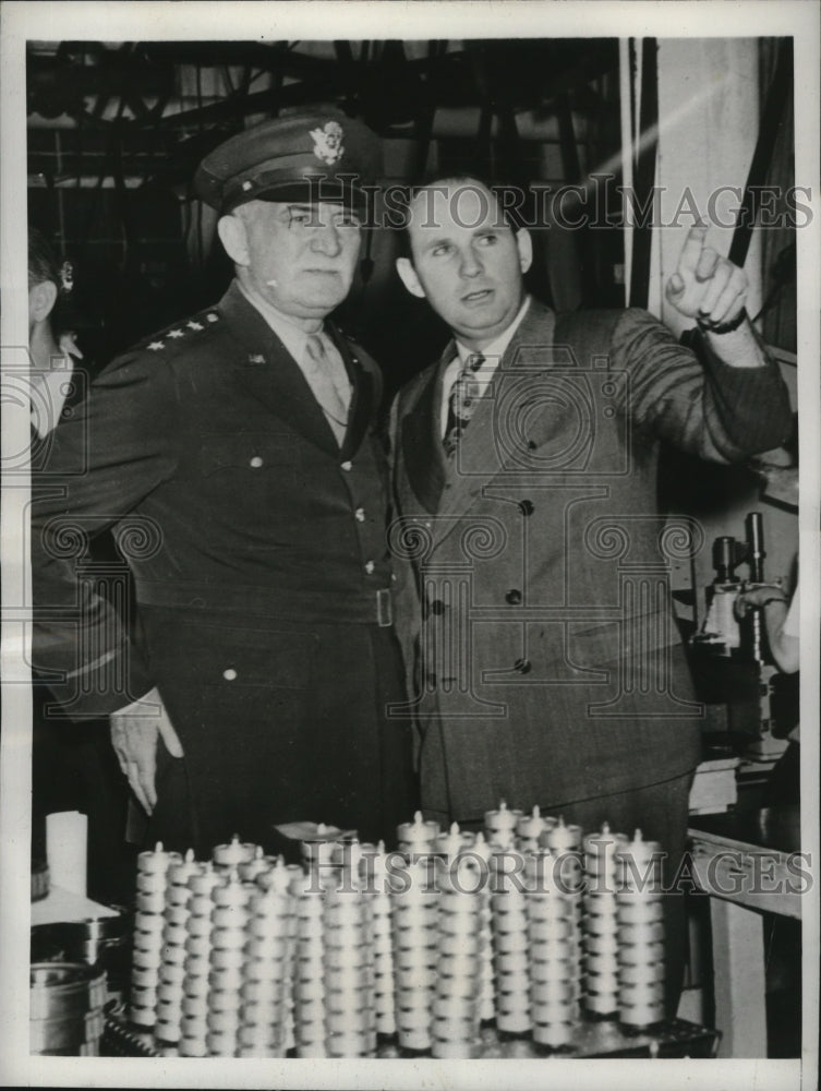 1944 Press Photo William S. Knudsen, William S. Lowe at SKF Plant, Philadelphia