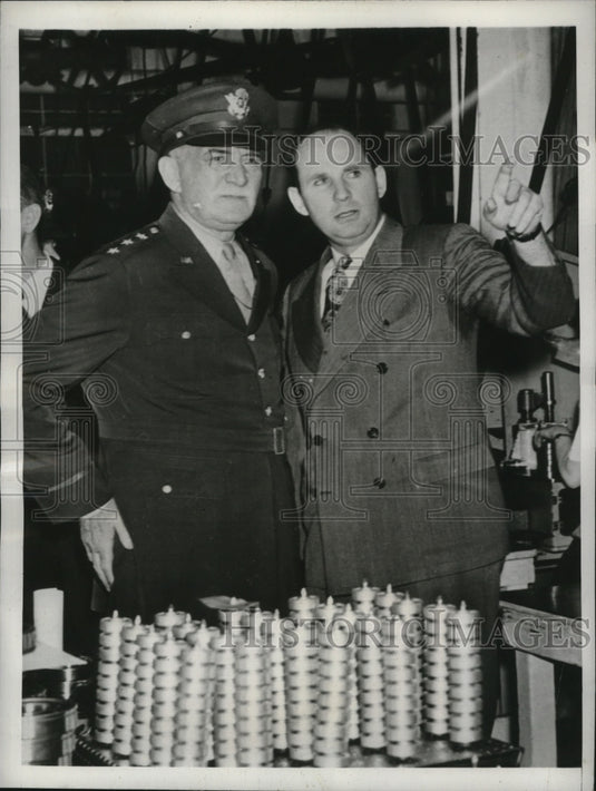 1944 Press Photo William S. Knudsen, William S. Lowe at SKF Plant, Philadelphia