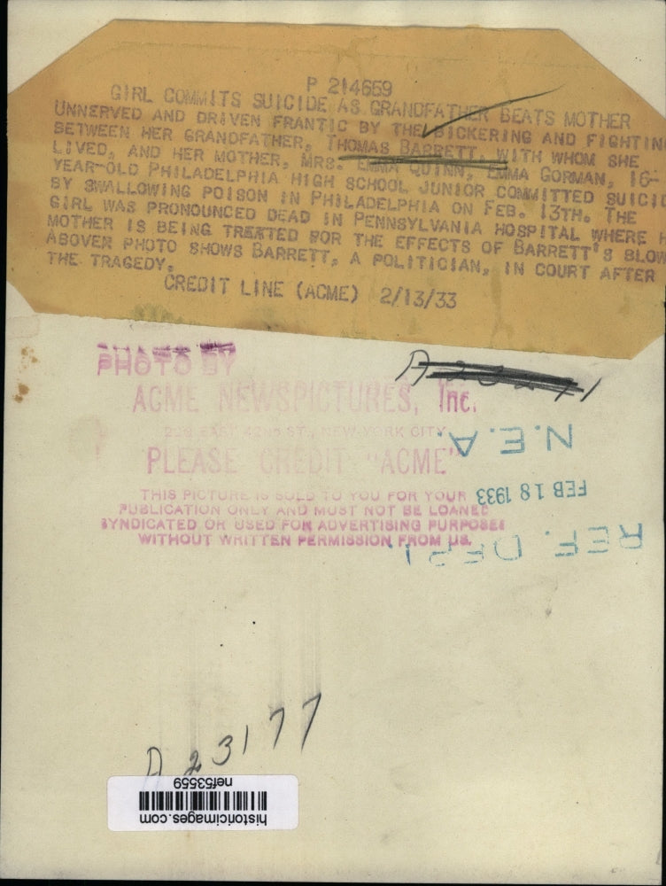 1933 Press Photo Thomas Barrett in court after Emma Gorman commits sucide