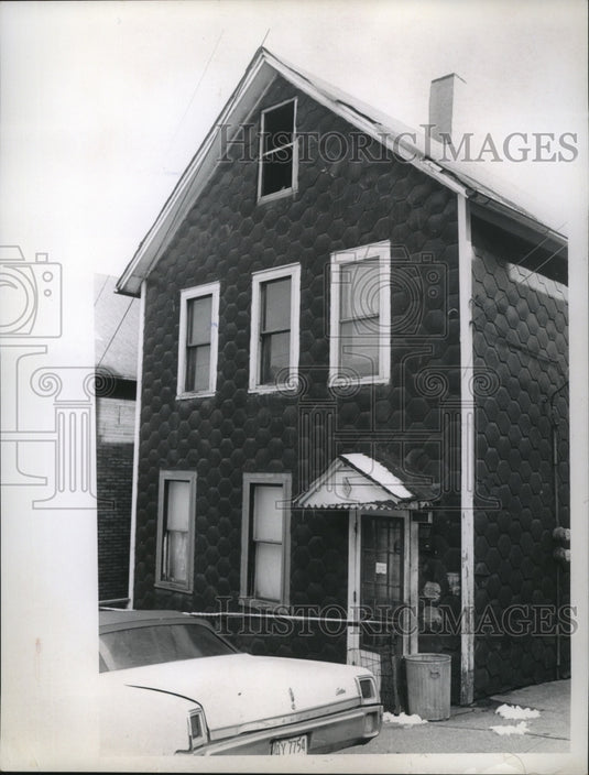 1969 Press Photo Abandoned & Vandalized Home - nef53594