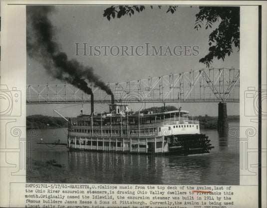 1961 Press Photo Ohio River Steamship "Avalon" near Marietta - nef53834
