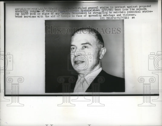 1960 Press Photo Premier Gaston Eyskens of Belgium - nef53932