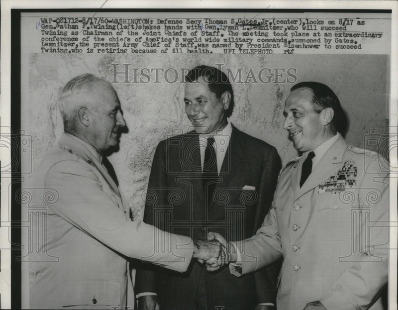 Load image into Gallery viewer, 1960 Press Photo Thomas S. Gates Jr., Nathan Twining, Lyman Lenmitzer Meet in DC
