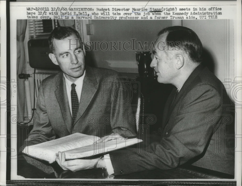 1960 Press Photo Maurice Stans, David E. Bell Meeting in Washington, D.C.
