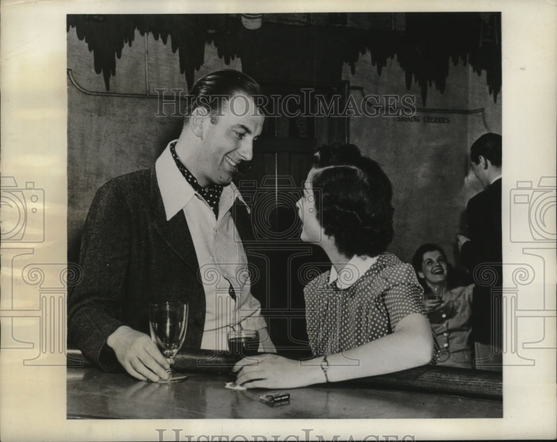 Load image into Gallery viewer, 1940 Press Photo Closeup Photography Couple at Bar for Advertisement - nef53986
