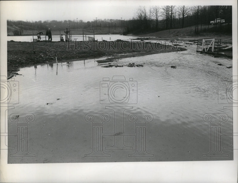 Load image into Gallery viewer, 1961 Press Photo Overflow Water from Artificial Lake, Parma State Park, Ohio
