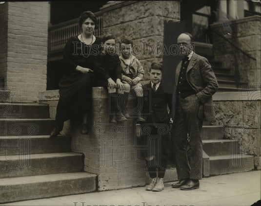 1922 Press Photo Family of Paul Henderson, U.S. Postmaster General - nef54129