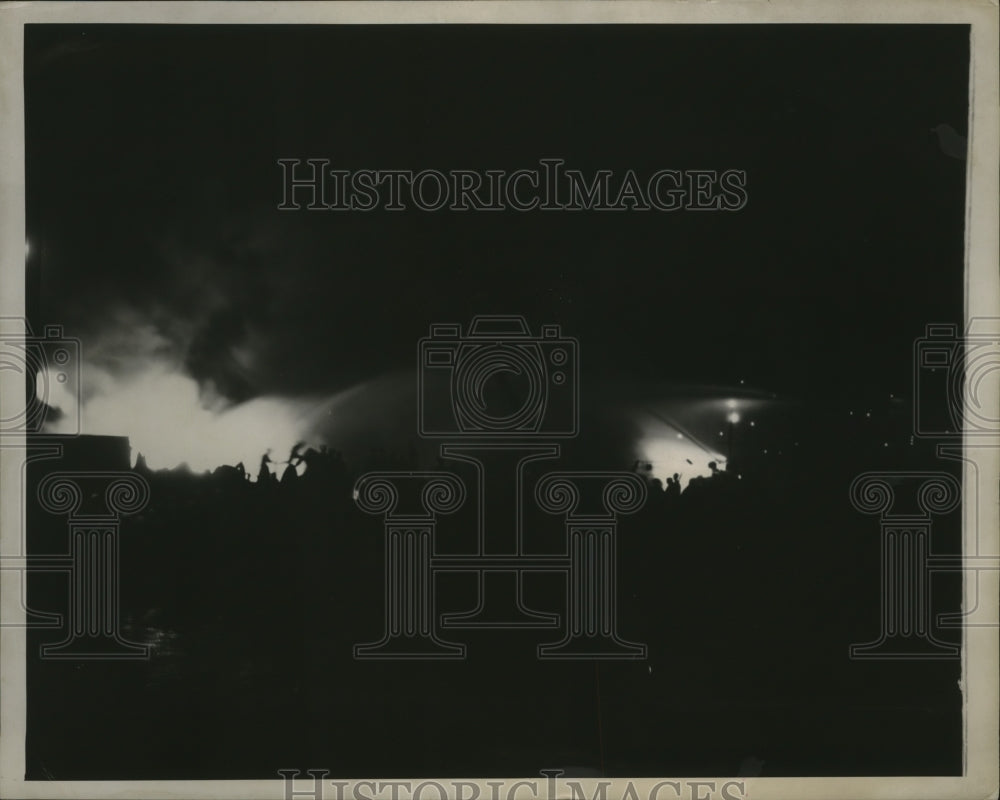 1944 Press Photo Morning Blaze Sweeps Pier 4 of Pan-Atlantic Line in Hoboken NJ