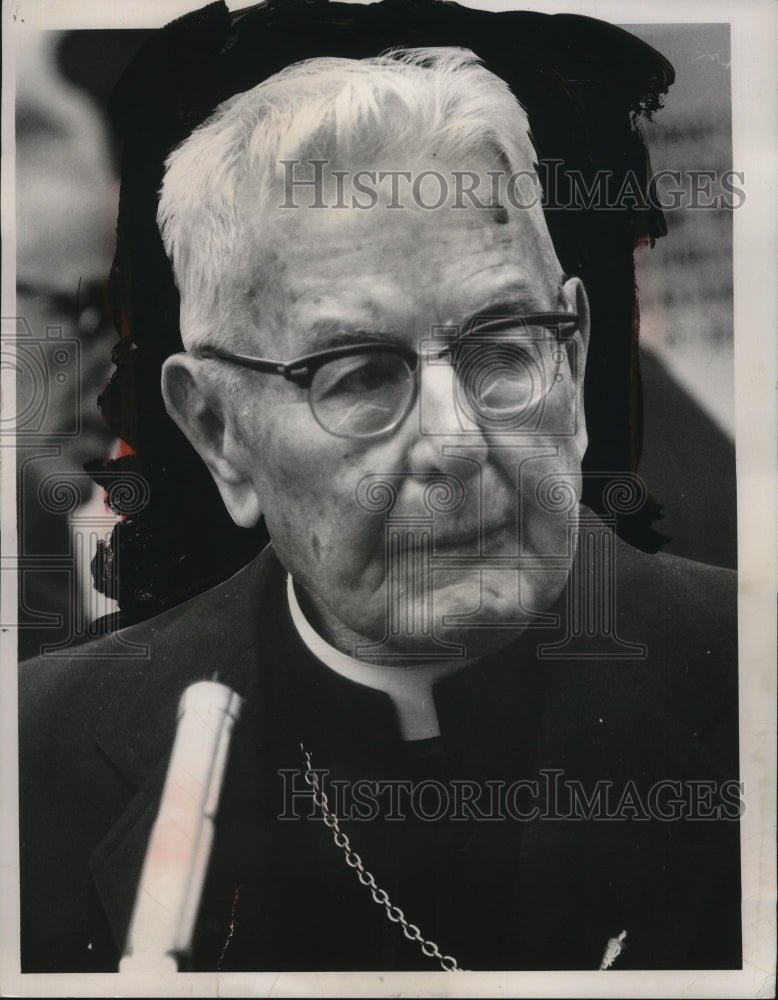 1963 Press Photo Archbishop Edward Francis Hoban - nef54334