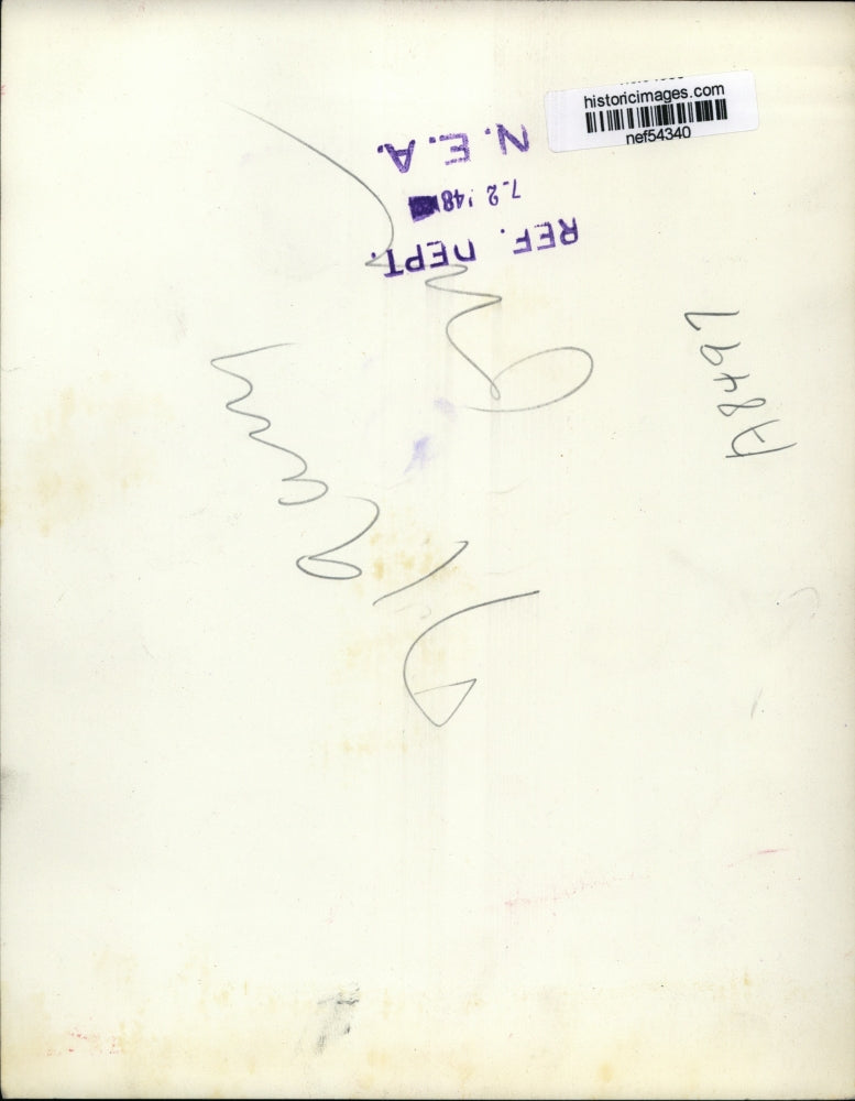 1948 Press Photo Detective Checking Body of John Onesta After Robbery, Chicago