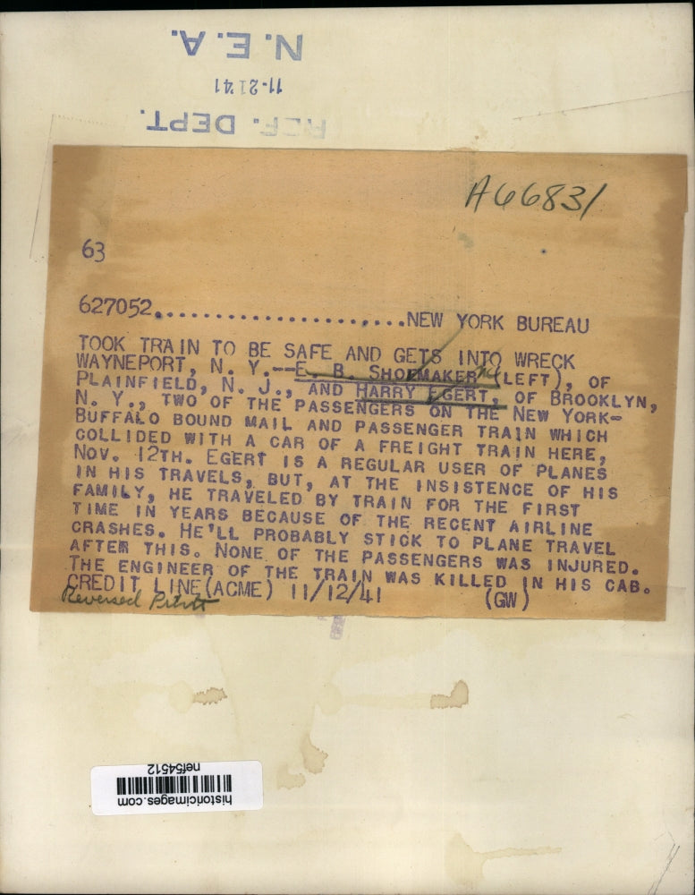 1941 Press Photo EB Shoemake, Harry Egert Passengers on Wrecked Train, Wayneport