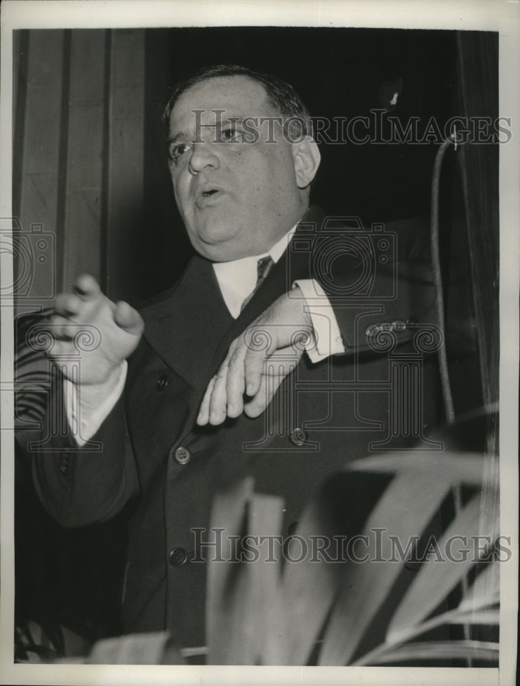1940 Press Photo Mayor Fiorello LaGuardia of New York at FBI Graduation Ceremony