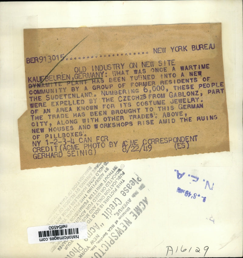 Load image into Gallery viewer, 1949 Press Photo Site of a wartime dynamite plant turns into a community
