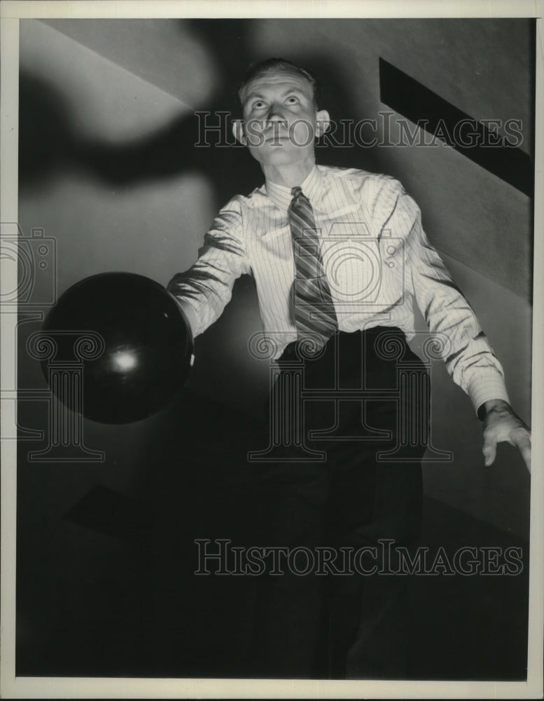 1937 Press Photo Bowler Erine Soest - nef54691- Historic Images