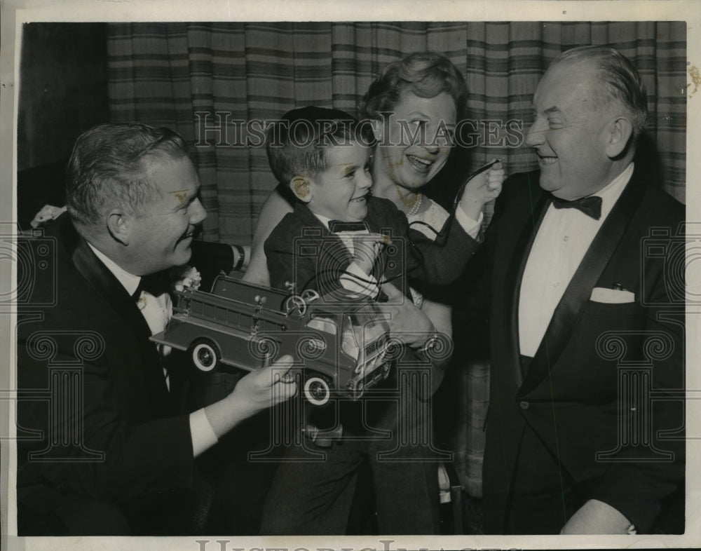 1966 Press Photo Greater Boston Association for Retarded Children Officials