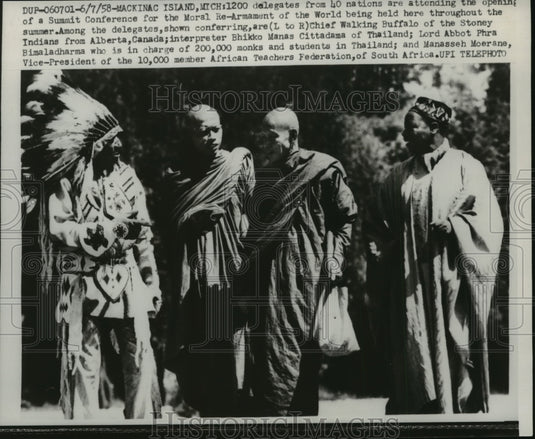 1958 Press Photo Delegates from 40 nations attend opening of a Summit conference
