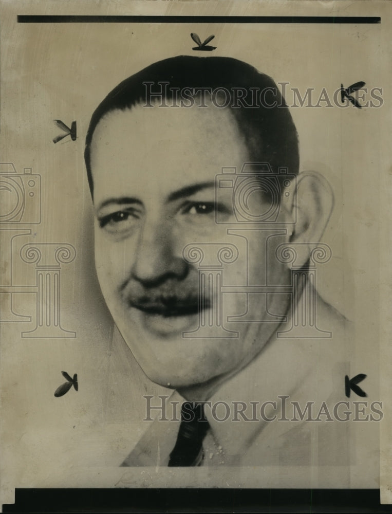 Load image into Gallery viewer, 1951 Press Photo Morley Vernon King hunted by FBI for killing his wife
