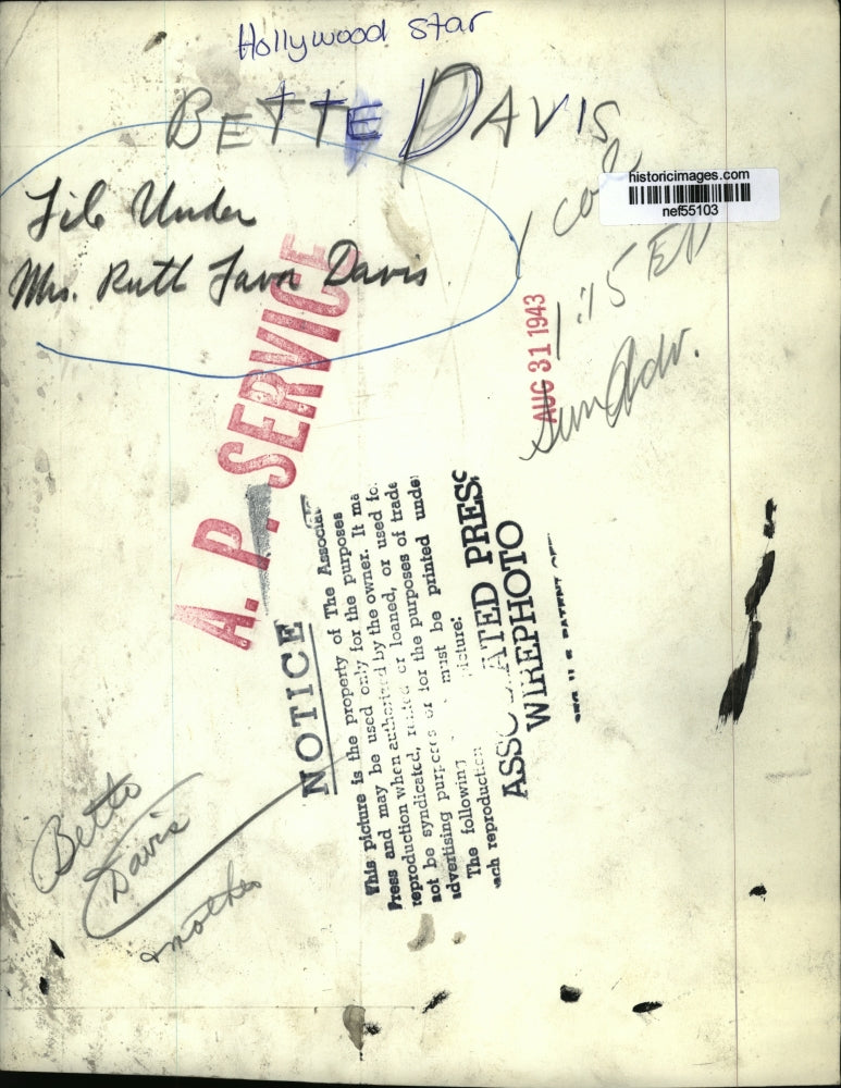 1943 Press Photo Hollywood Star Bette Davis - nef55103