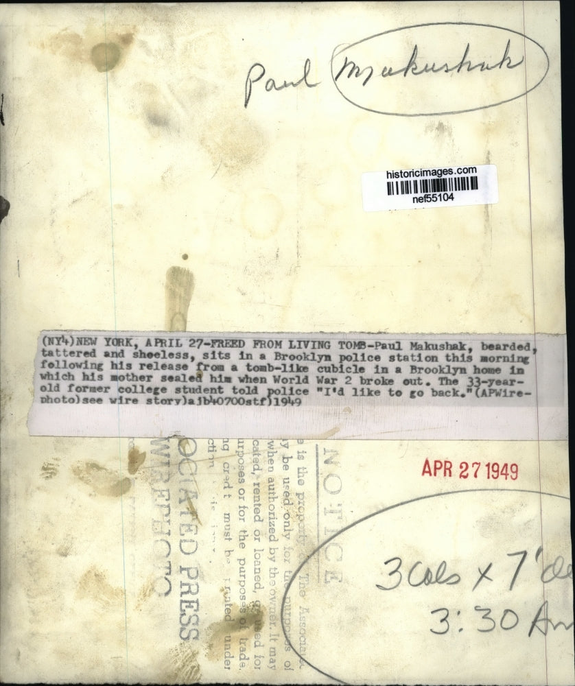 1949 Press Photo Paul Mahushak freed from a Living tomb Cubicle in Brooklyn Home