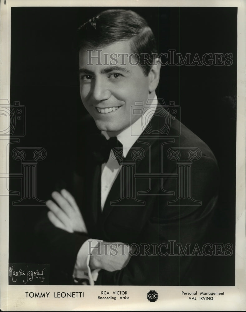 Load image into Gallery viewer, Undated Press Photo Tommy Leonetti, American Actor and Pop Singer - nef55138
