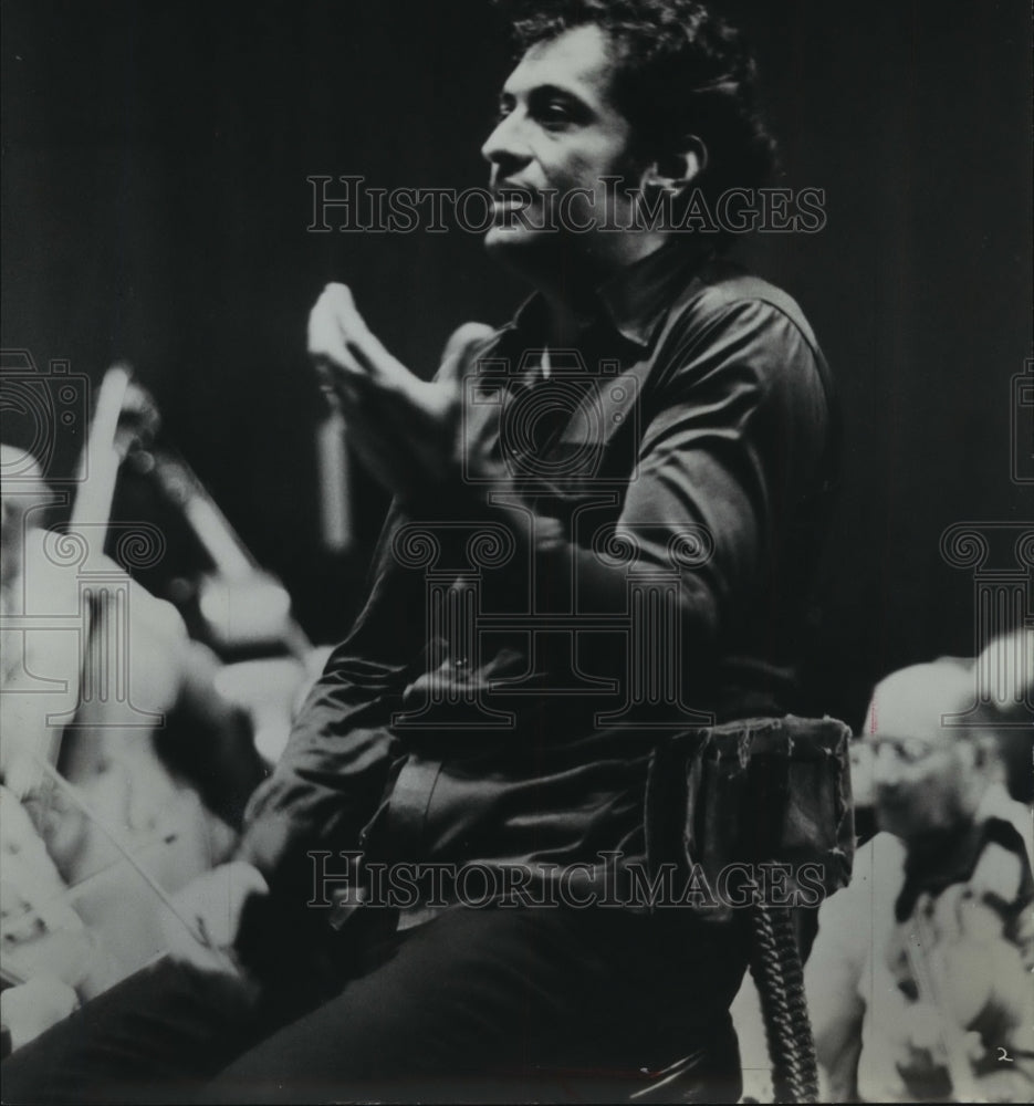 1975 Press Photo Zubin Mehta - nef55290