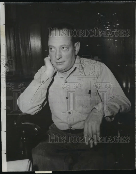 1953 Press Photo Murderer Nathan Leopold Jr. at Stateville Prison, Illinois