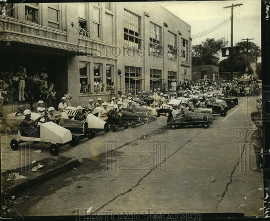 Press Photo Soap Box Derby - nef55959- Historic Images