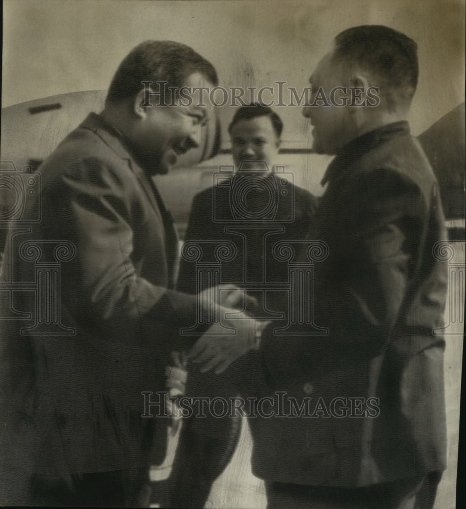 1975 Press Photo Prince Norodon Sihanouk of Cambodia, Teng Hsiao-Ping in Peking- Historic Images