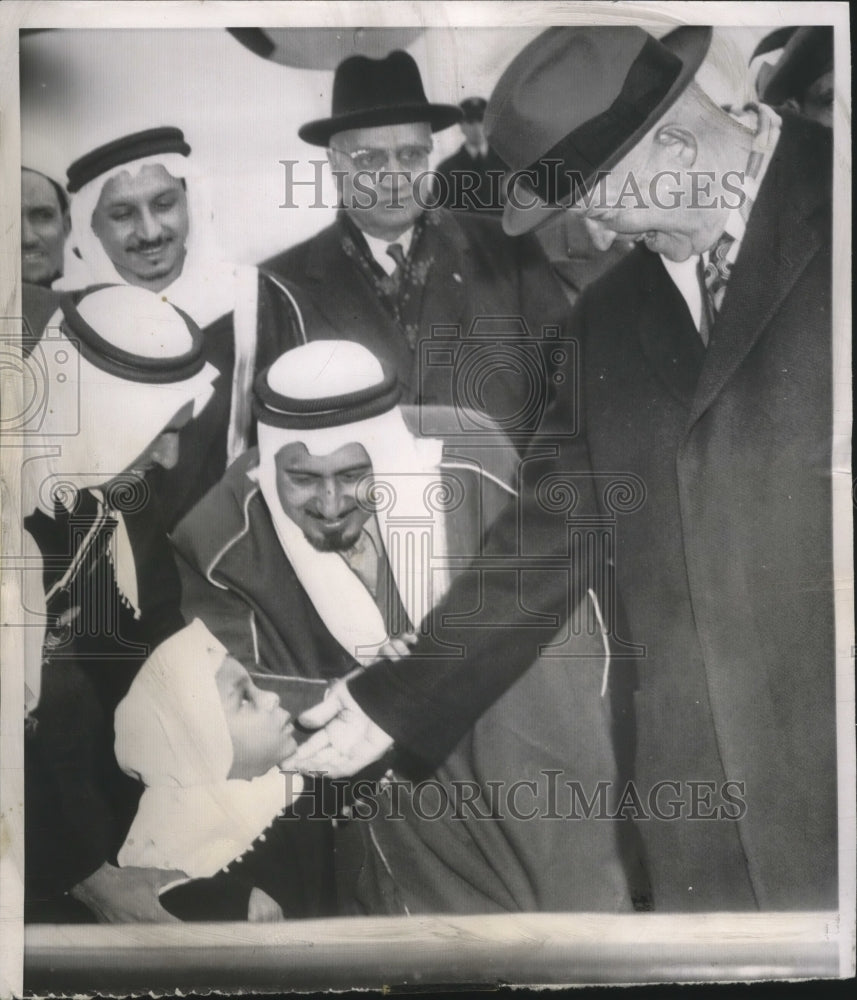 1957 Press Photo President Eisenhower greets Prince Mashuur - nef56189