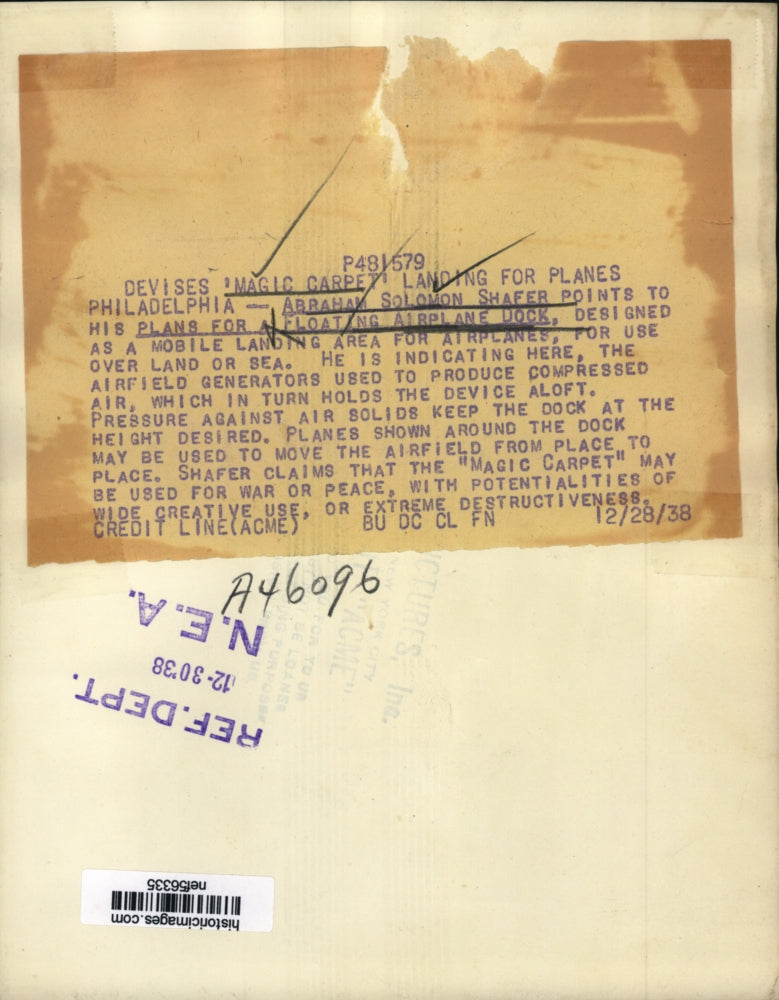 Load image into Gallery viewer, 1938 Press Photo Shafer points to his plans for a floating airplane dock
