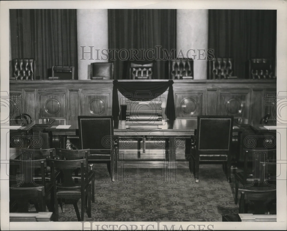 1946 Press Photo Bench of the Late Chief Justice Stone Draped in Black