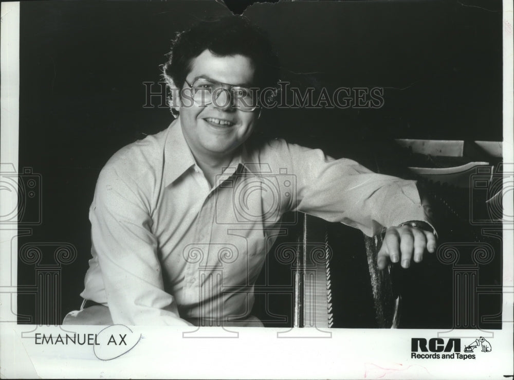 Press Photo Pianist Emanuel Ax - nef56769