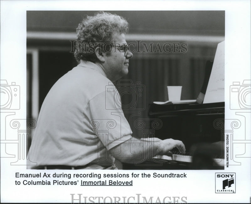 Load image into Gallery viewer, Press Photo Pianist Emanuel Ax During Recording "Immortal Beloved" - nef56801
