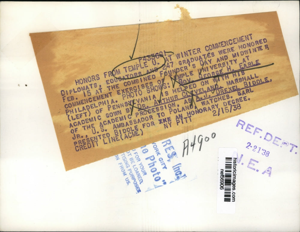 1938 Press Photo Honors From Temple University at Winter Commencement