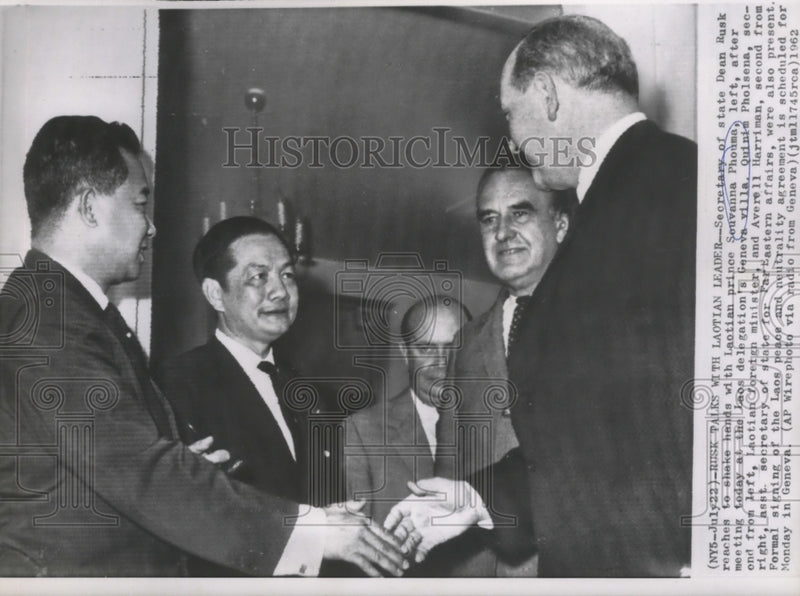 Load image into Gallery viewer, 1962 Press Photo Dean Rusk Shakes Hands with Laotian Prince Souvanna Phouma
