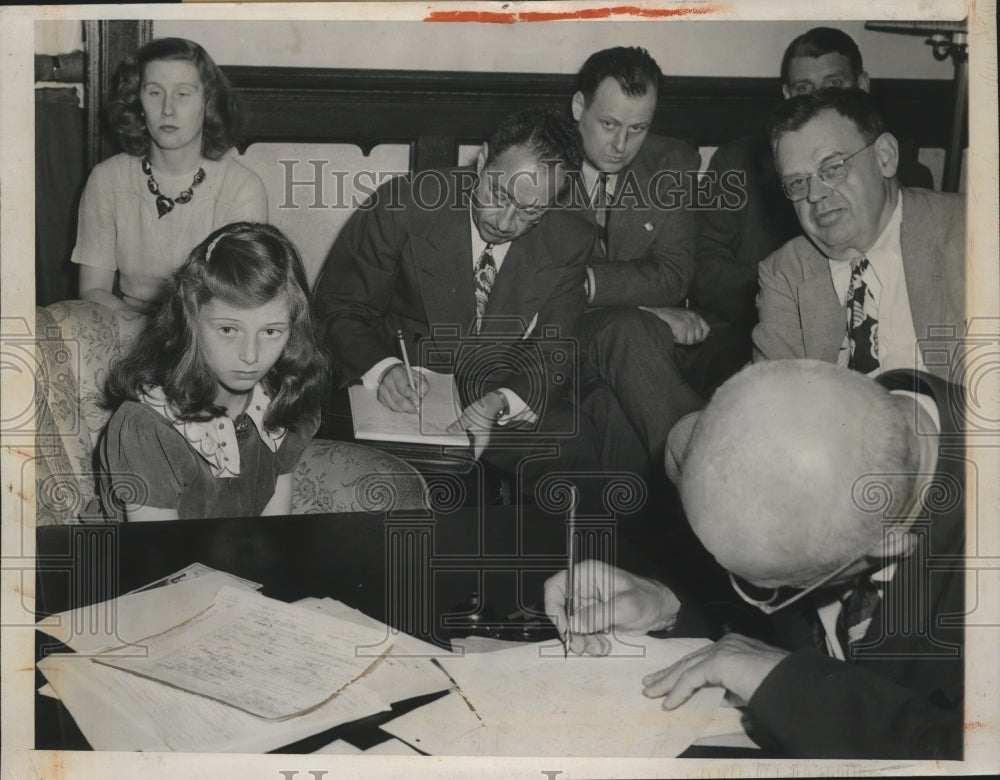 1947 Press Photo Beth Griswold Telling of Mother's Murder by Frank Griswold