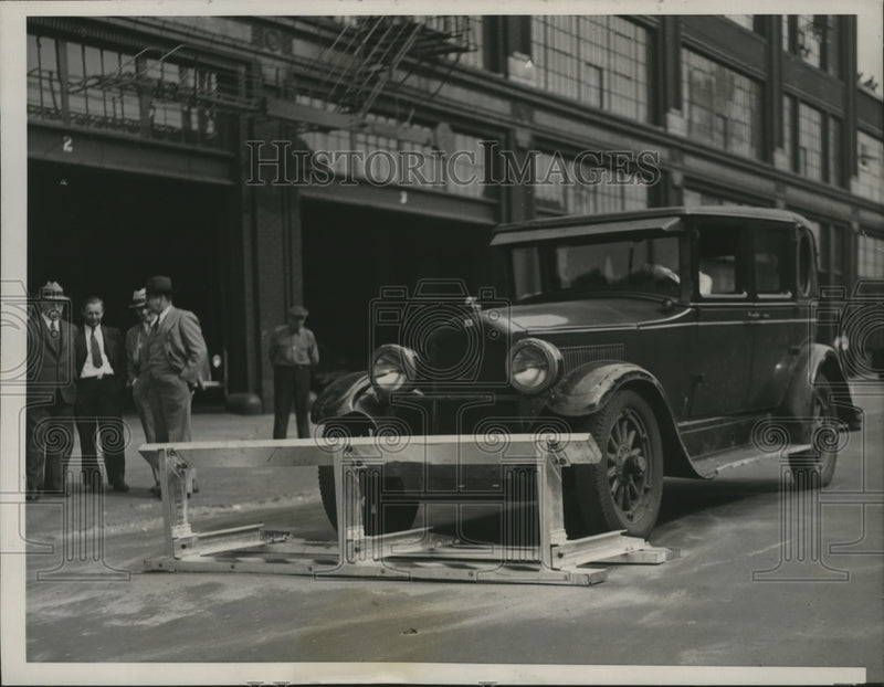 Load image into Gallery viewer, 1936 Press Photo New Type of Barrier Placed Behind Regular Wood Barriers
