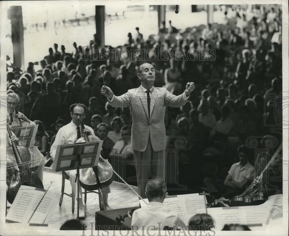 1969 Press Photo Composer Erich Leinsdorf - nef57102