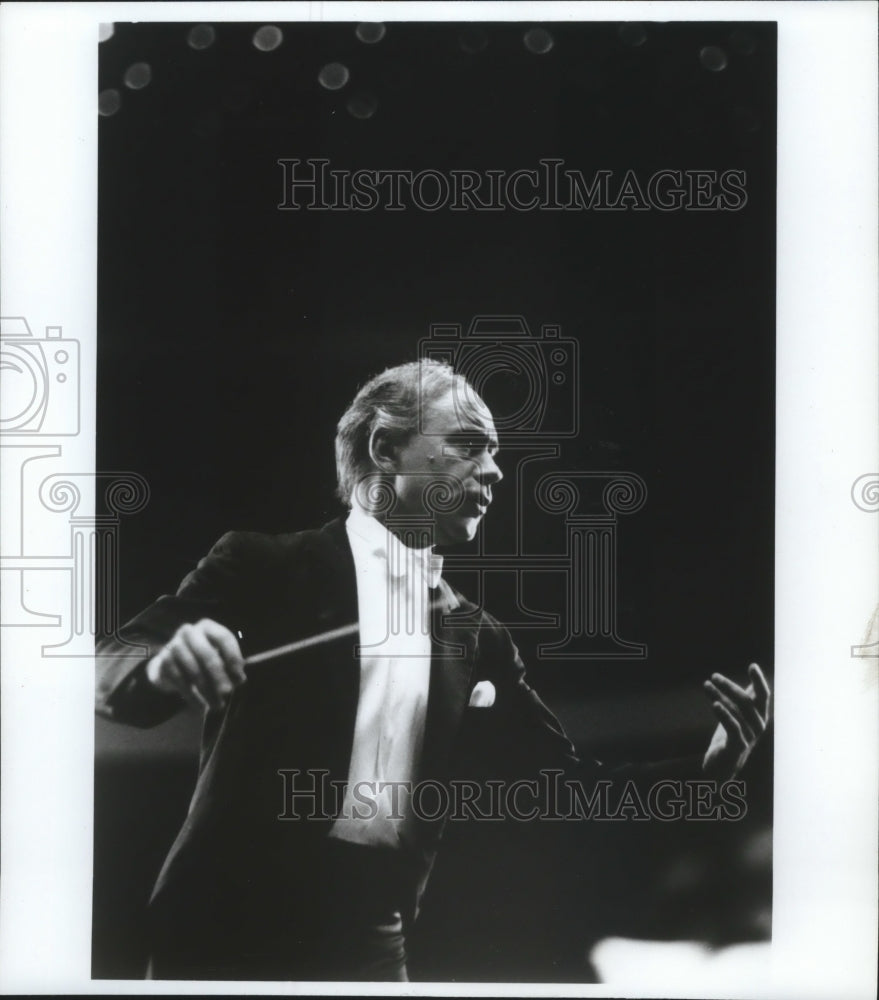 Press Photo Conductor Christoph Eschenbach - nef57298