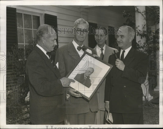 1953 Press Photo Presentation of Last Signature and Pen - nef57442