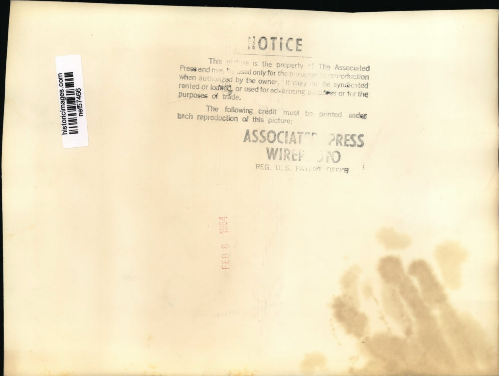 1964 Press Photo Mrs Marina Oswald Ponders Answer During Interview Today in WA