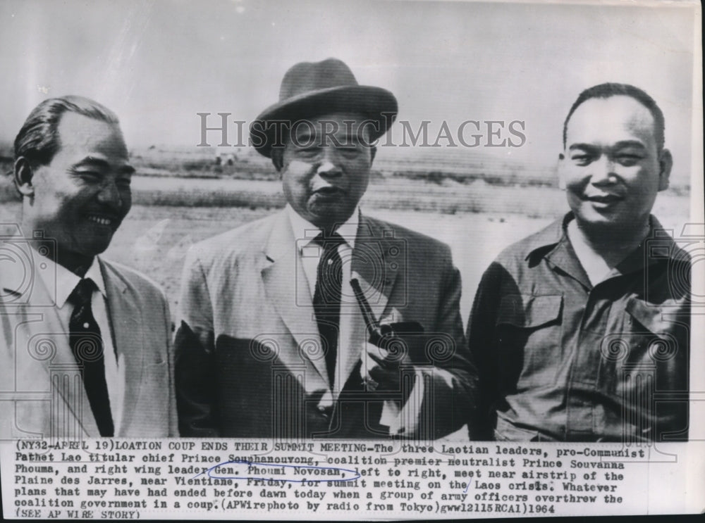 1964 Press Photo Three Laotian Leaders Meet at Airstrip of the Plaine des Jarres