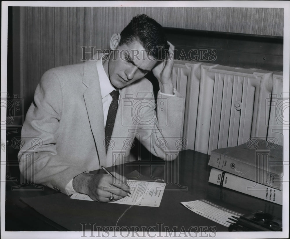 1955 Press Photo DSR Detroit Employee during Civil Service Examination
