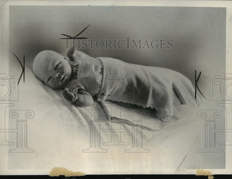 Load image into Gallery viewer, 1931 Press Photo Newborn Princess Beatrix of the Netherlands - nef57737
