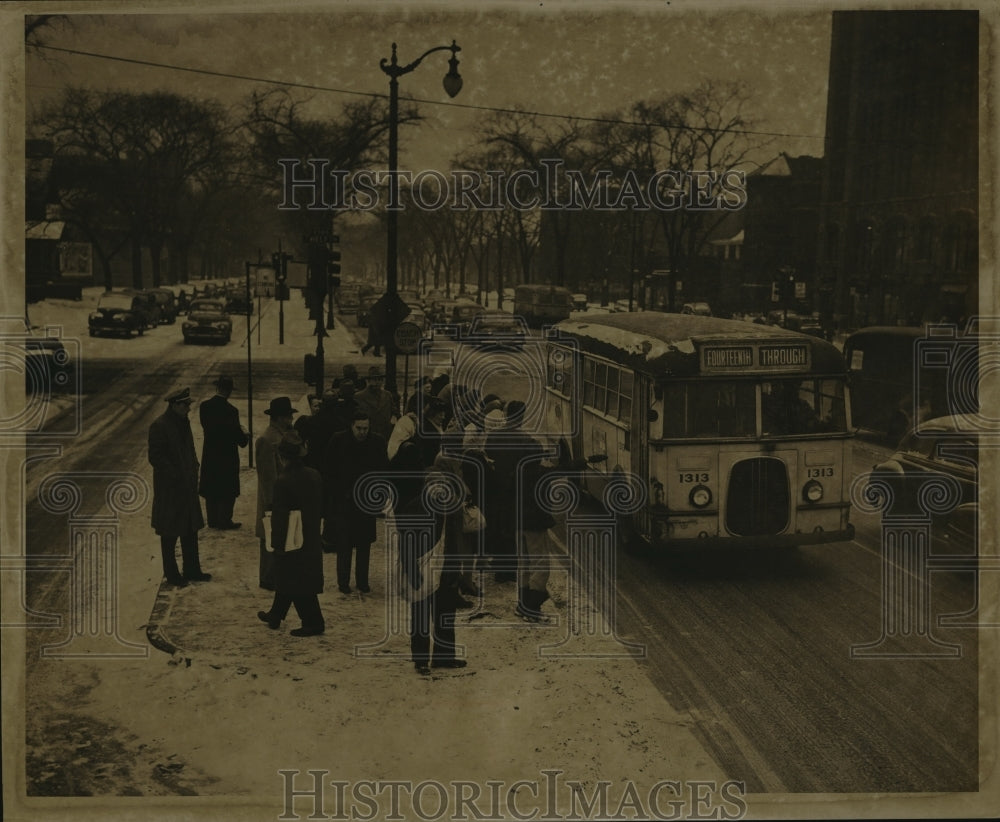 1947 Press Photo Detroit Department of Street Railways Employees Strike