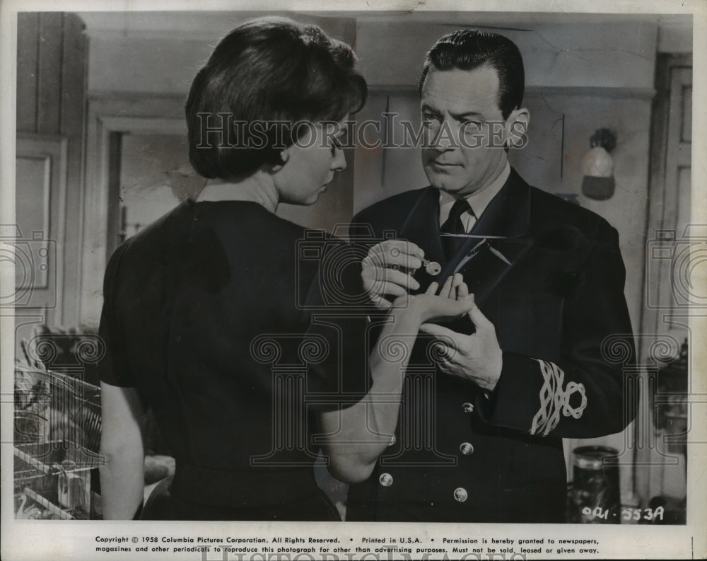 1958 Press Photo Actor William Holden, Sophia Loren in "The Key" - nef57978